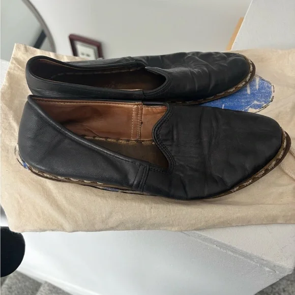 Sabah Black Leather Slip-On Shoes Size 39 - Picture 4 of 8